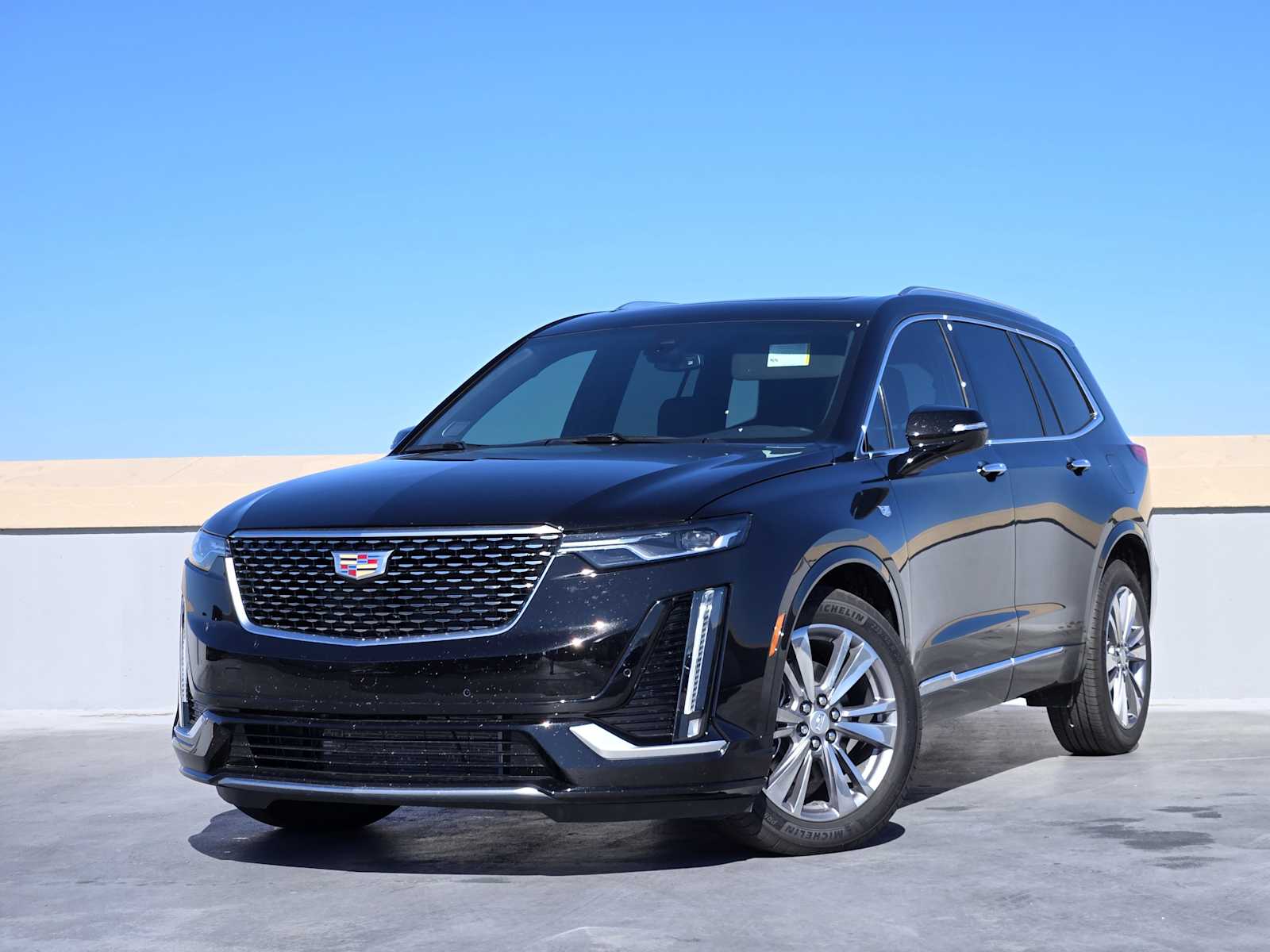CADILLAC XT6